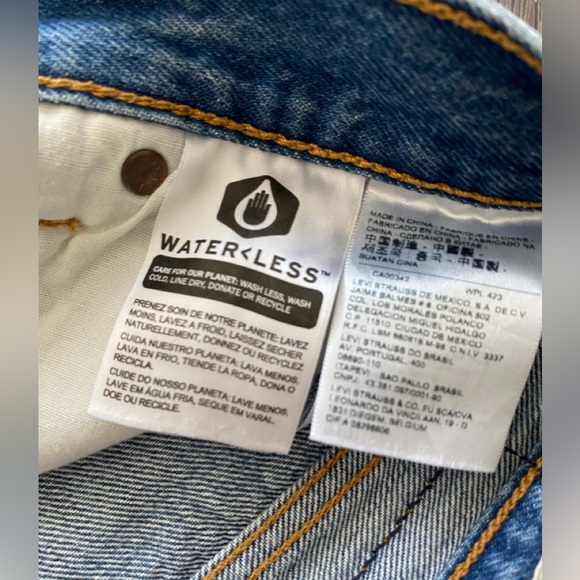 Levi's jean shorts - Picture 11 of 15